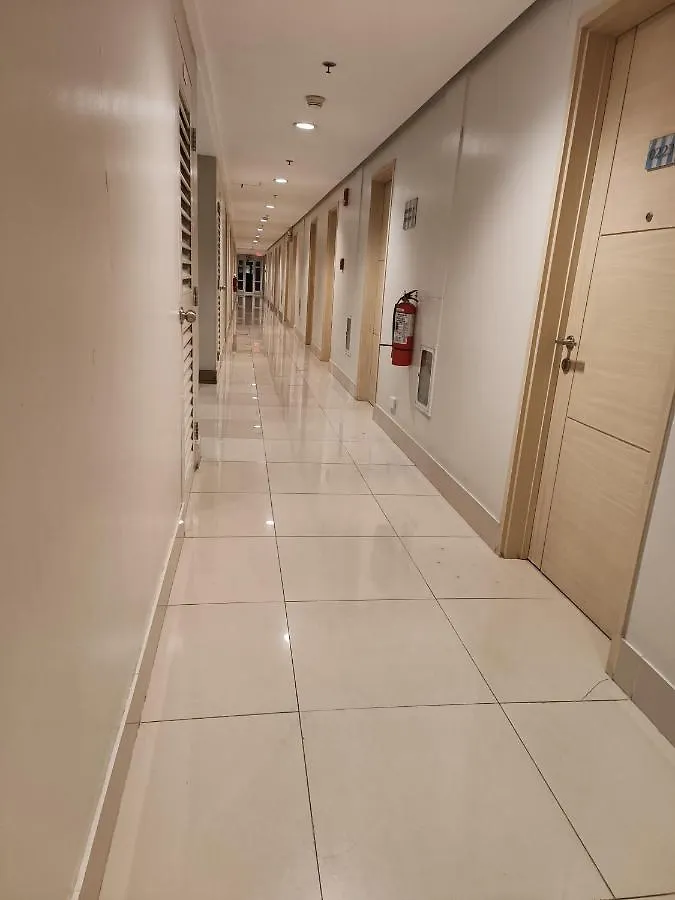 Amigo'S Place At Sea Residences Manila 0*,  Philippines