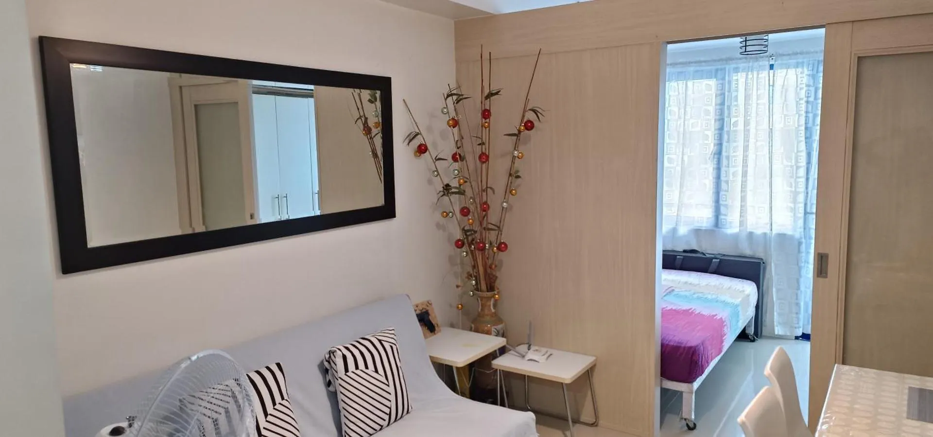 Amigo'S Place At Sea Residences Manila